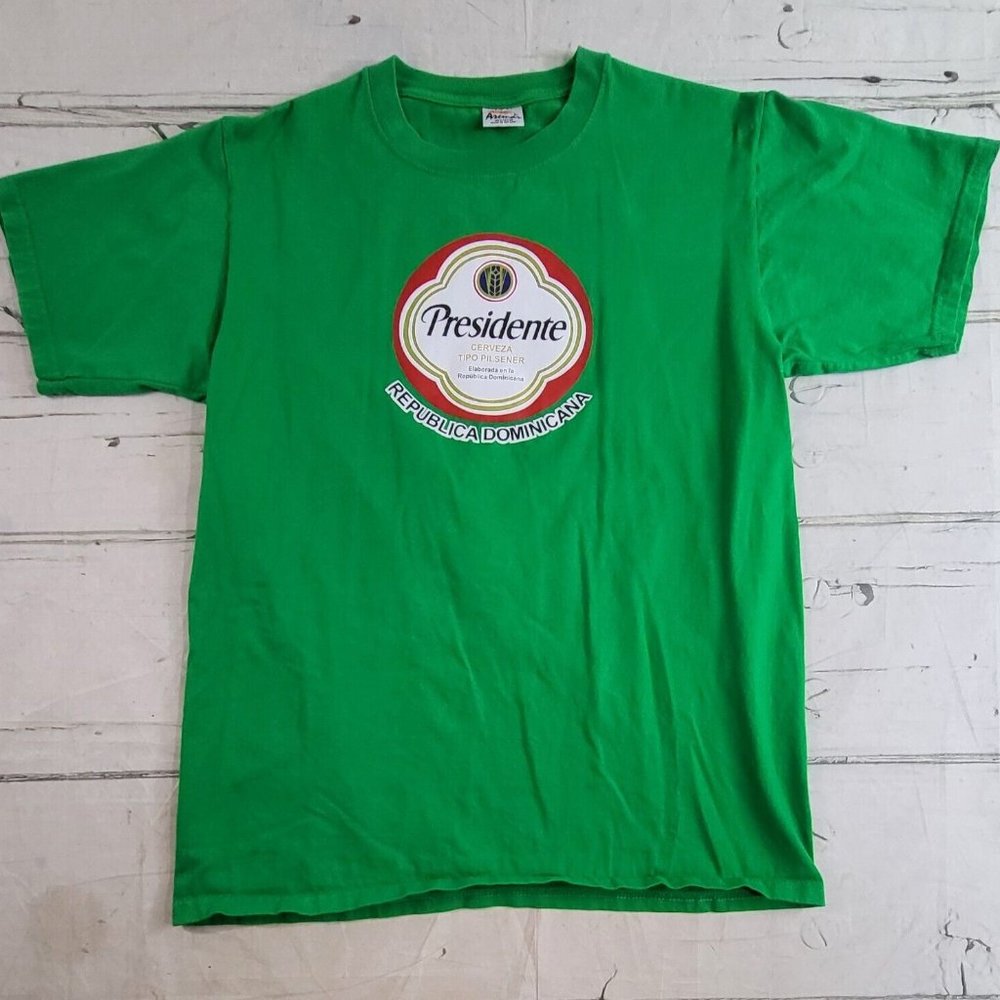 Vintage Presidente Dominicana Cerveza Green Short Sleeve T-Shirt Mens Size L EUC